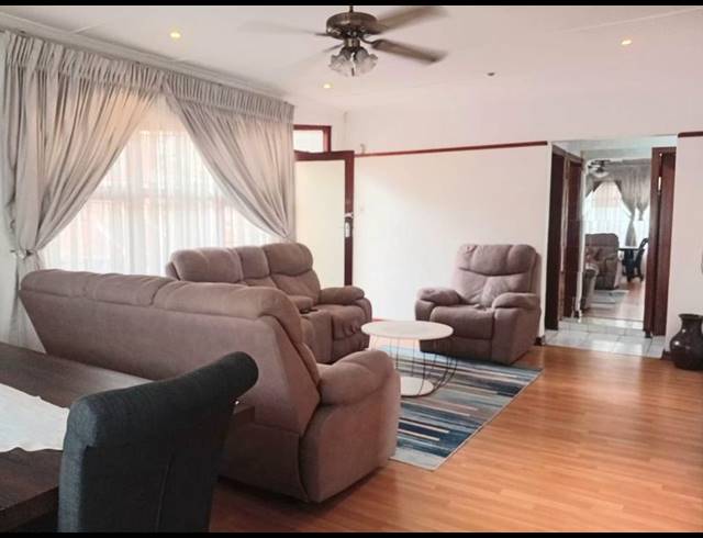 4 BEDROOM HOUSE FOR SALE IN MOBENI HEIGHTS